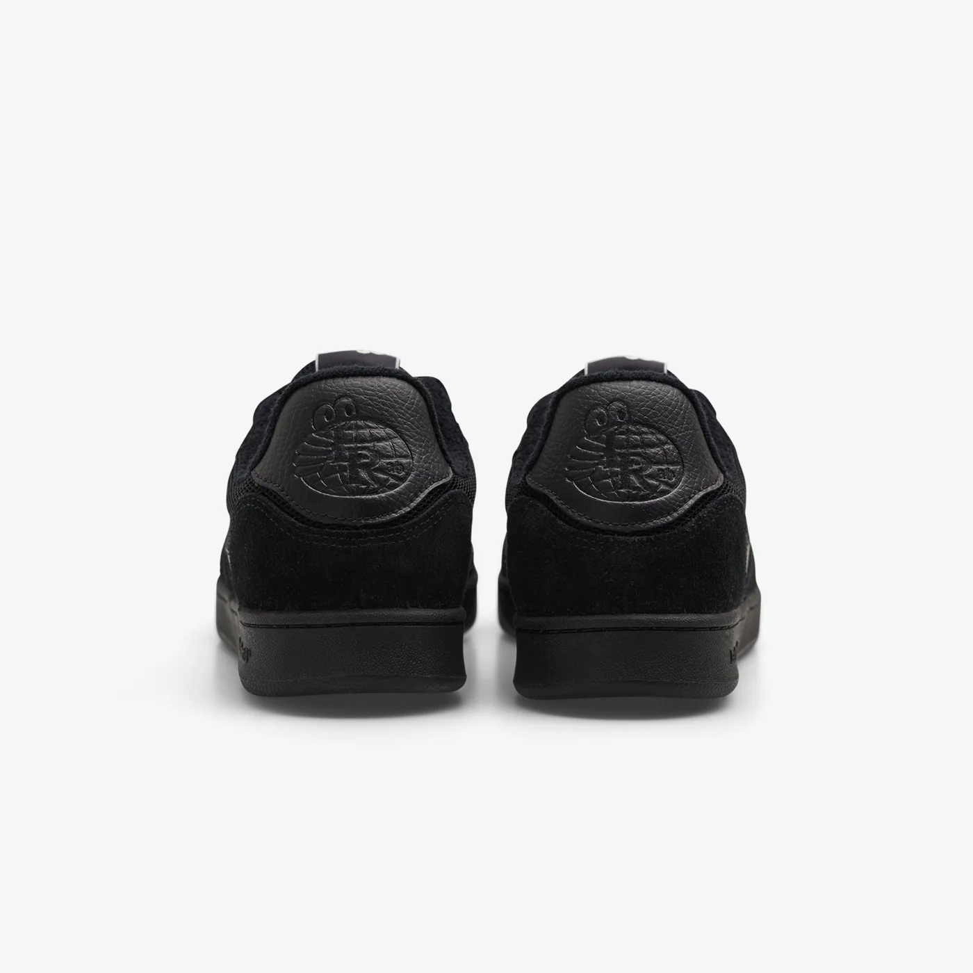 CM002 (Black/Black) - Image 4