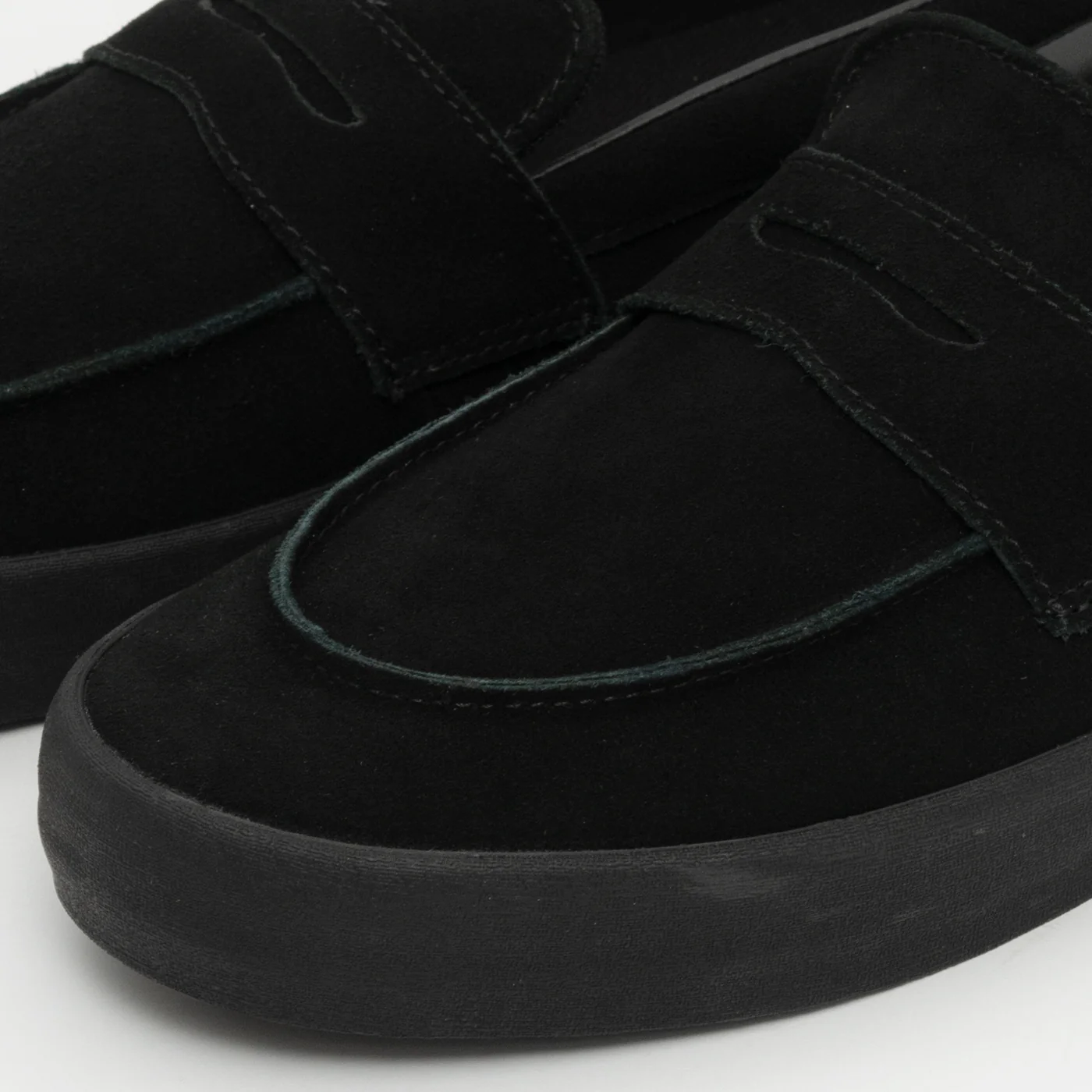 Vans Skate Loafer Suede (Black/Black) - Image 2